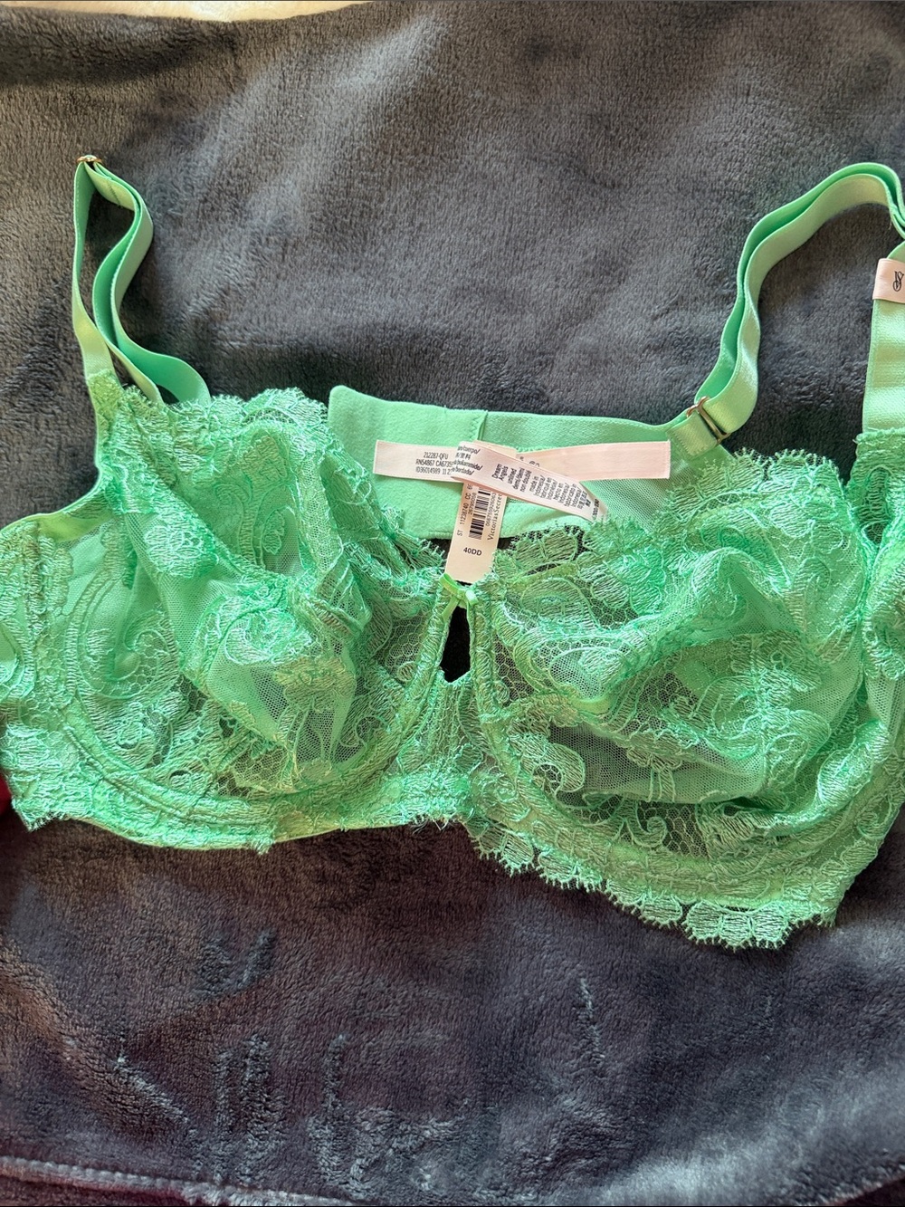 Victoria's Secret Mint Green Lace Underwire Bra